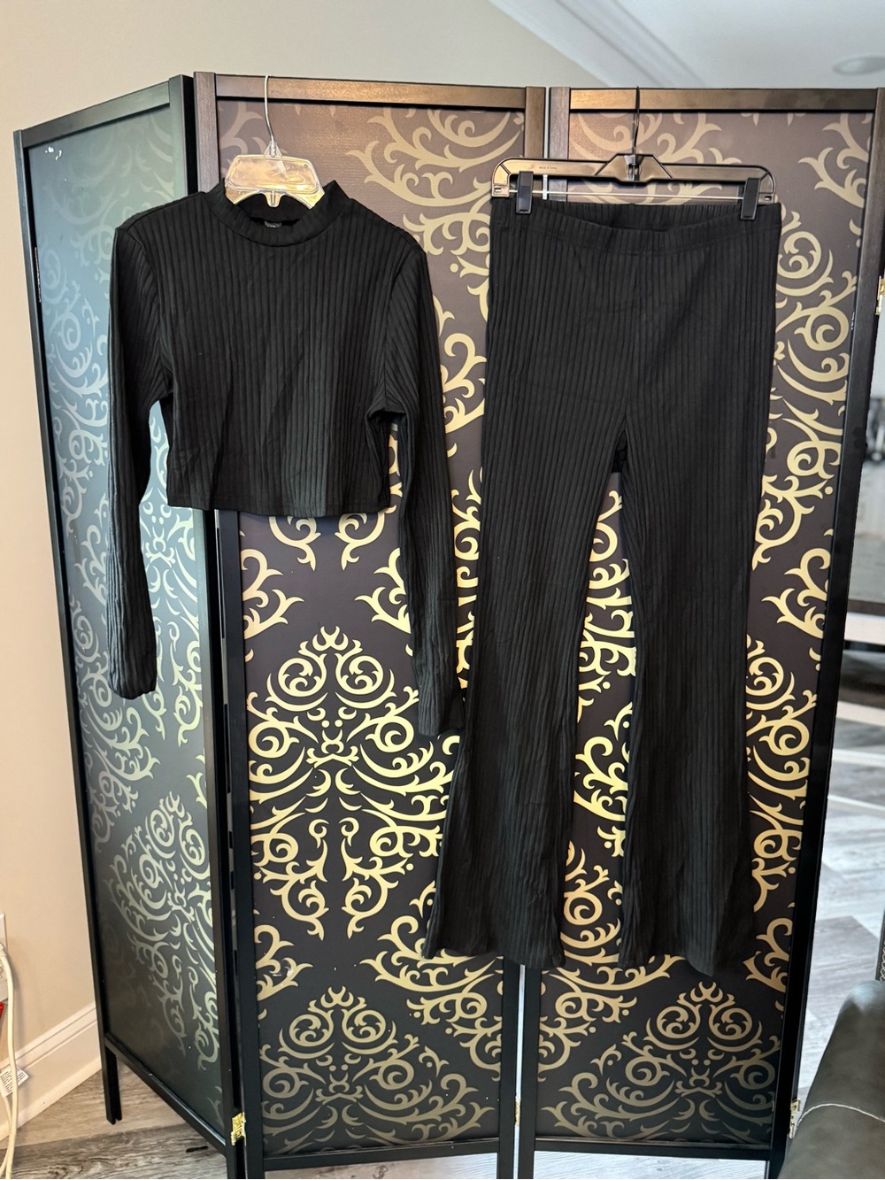 SHEIN Black Ribbed Long-Sleeve Crop Top & Wide-Leg Pants Set